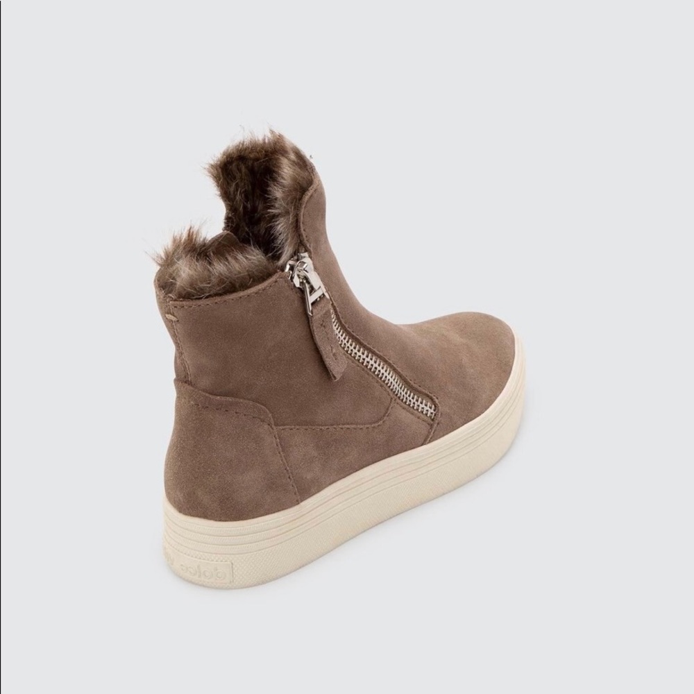 💫SOLD💫Dolce Vita Sneaker Boot - Picture 3 of 3